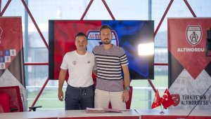 Altınordu'dan iki takviye