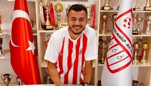 Ayvalıkgücü'nde 3 imza