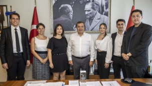 Başkan Batur'dan Konak Gençlik Meclisi'ne çalıştay desteği