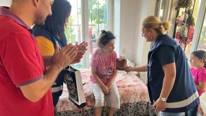 Bedensel engelli Nurgül'e doğum günü sürprizi