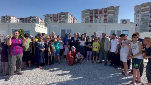 Bornova Belediye Başkanı İduğ: Depremzedeleri bırakmayacağız