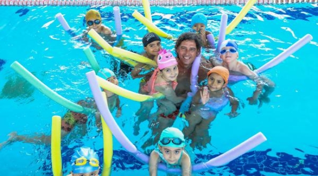 Buca Belediyesi yüzme kurslarına büyük ilgi