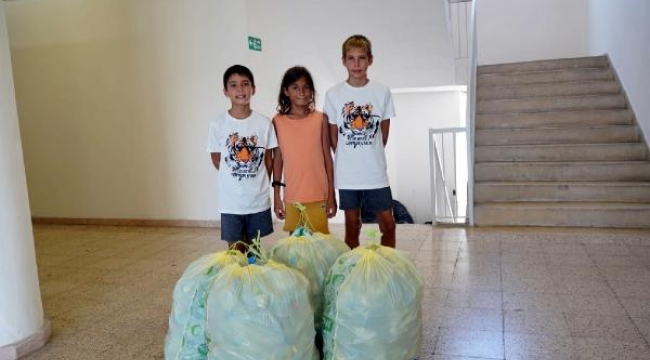 Çeşme'de atık malzeme getiren çocuklara su parkı bileti