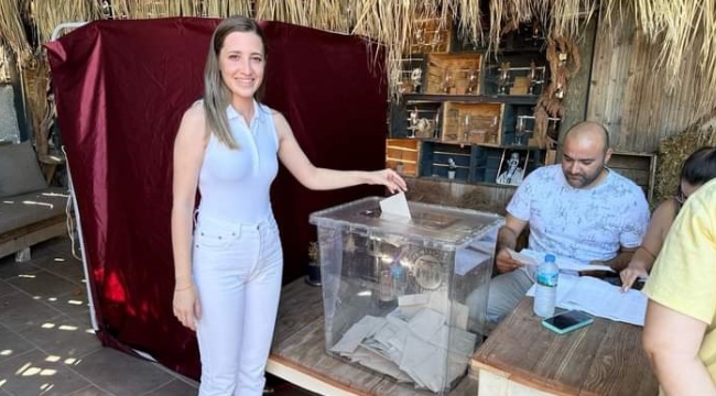 CHP Urla'da Av. Pelin Karasakal, 'beyaz liste' ile başkanlığa koşuyor