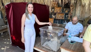 CHP Urla'da Av. Pelin Karasakal, 'beyaz liste' ile başkanlığa koşuyor