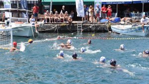 Foça'da sutopu rüzgarı