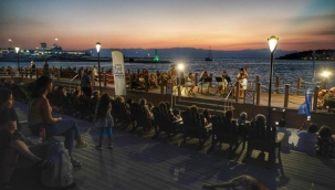 Gün batımları Çeşme sahilinde müzikle bir başka güzel