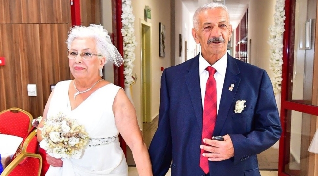 Huzurevinde tanışıp, evlendiler