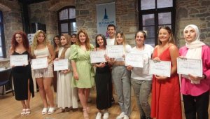 İzmir'de belediyenin Meslek Fabrikası ile gençlerin yıldızı parlıyor