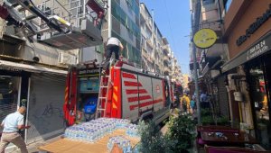 İzmir'de otelde yangın! Panik anları