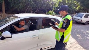 İzmir'de trafikte 1 haftada 5 milyon lira ceza