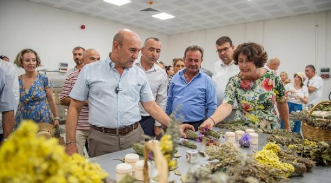 İzmir'in Kozmetik Köyü, Seferihisar Ulamış'ta törenle açıldı