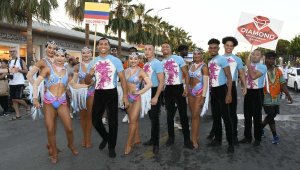 Kuşadası bir kez daha 'Hayat Sokak'ta' dedi