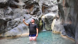 Manisa Spil'de bulunan saklı kanyon turizme kazandırılıyor