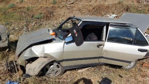 Otomobil şarampole uçtu: 4 kişi yaralandı