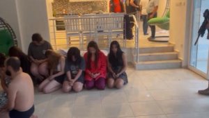 Sahte vize çetesi, lüks villada böyle yakalandı