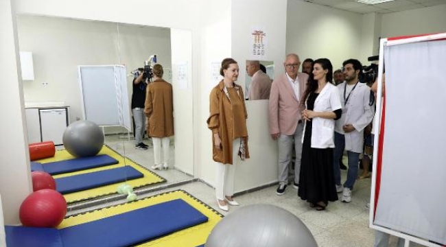 Türkiye'nin ilk obezite polikliniğini açtı