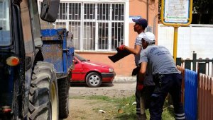 Yunusemre Belediyesi'nden park ve bahçelerde bakım çalışması