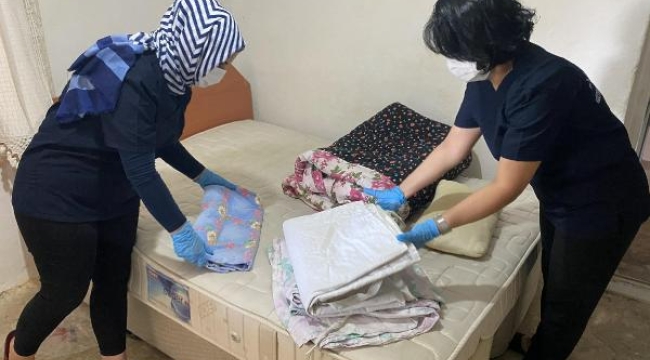 Alaşehir'de iki bacağı protezli hastaya 'evde bakım' hizmeti