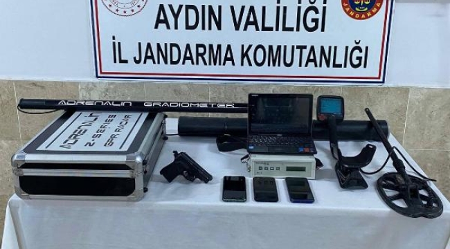 Aydın'da kaçak tarihi eser arayan 3 şüpheli suçüstü yakalandı