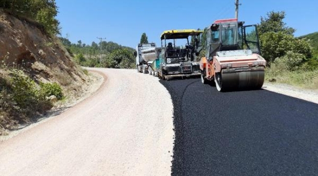 Balıkesir Büyükşehir Belediyesi'nden Sındırgı'ya asfalt  