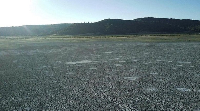 Baraj kurudu! Tek damla su yok