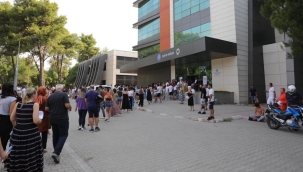 Bayraklı'da öğretmen olma kuyruğu