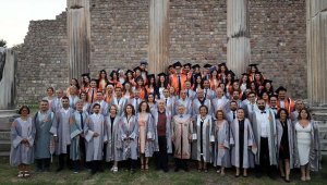 Bergama Asklepion'da 'tarihi' mezuniyet