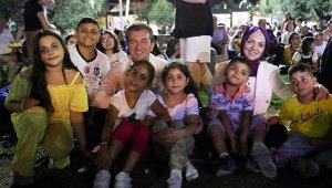 Bergama Belediyesi'nin Zeytinpark Yerel Gençlik Konserleri başladı