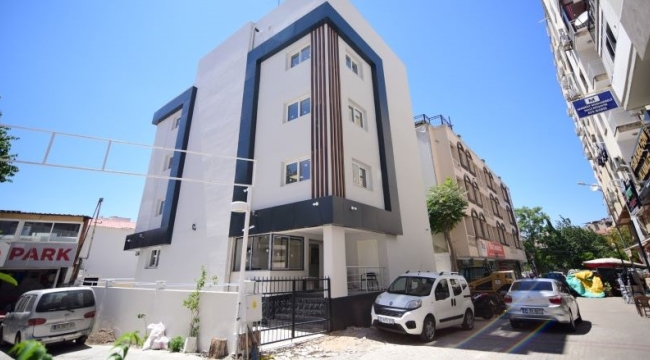 Bornova'da belediyeden iki kız öğrenci yurdu