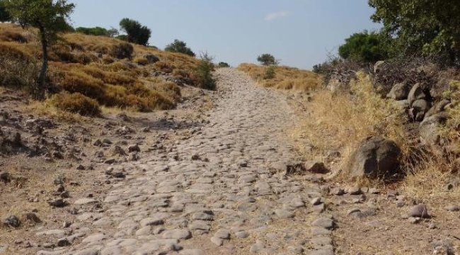Çanakkale'deki antik yol, Osmanlı döneminden izler taşıyor