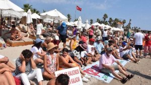 Çeşme'de 'Havlu' eylemi! Beach terörü var
