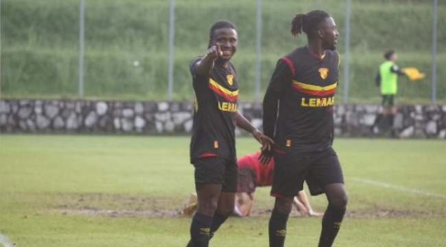 Göztepe'de 11 yabancıya lisans