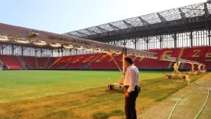 Göztepe'de stadyum krizi