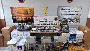 İzmir'de kaçak sigara operasyonu: 2 tutuklama