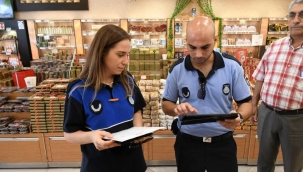 Karabağlar Belediyesi'nden tek tuş kolaylığı! İşyerleri denetleniyor