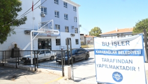 Karabağlar Belediyesi, okulların bakım onarımını yapıyor