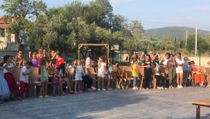 Karagöz Hacivat çocuk tiyatrosu yoğun ilgi gördü