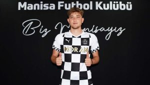 Manisa Futbol Kulübü'ne genç forvet geldi