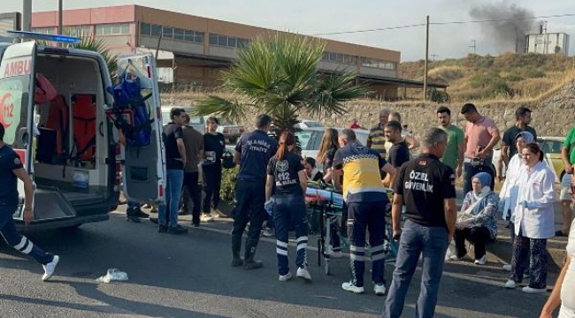 Manisa'da işçi servis midibüsü devrildi; 25 yaralı