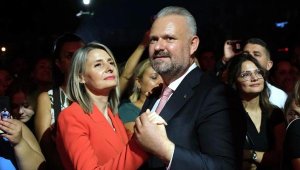 Menemen Belediye Başkanı Pehlivan'dan 'Zafer' dansı