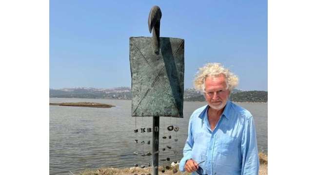 Milas'taki festivalde 50 bin Euro'luk bronz heykelin başı çalındı