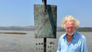 Milas'taki festivalde 50 bin Euro'luk bronz heykelin başı çalındı