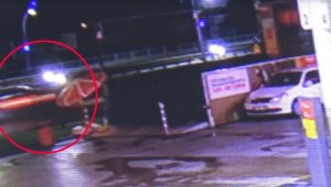 Otomobil refüje çarptı: 4 ölü, 1 ağır yaralı