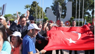 Aliağa, kurtuluşunun 101. yılını halkın katıldığı törenlerle kutladı