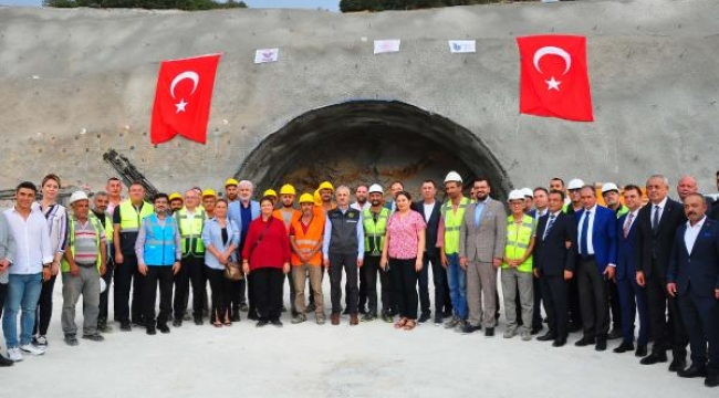 Ankara- İzmir Hızlı Treni yılda 13.3 milyon yolcu taşıyacak