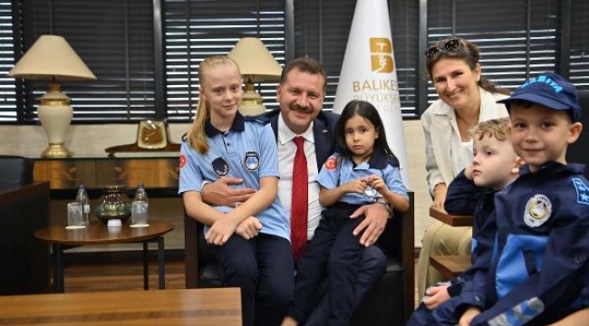 Başkan Yücel ile çocuklar telsizden Zabıta Haftası'nı kutladı