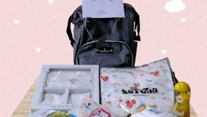 Bergama'da yeni bebek sahiplerine belediyeden hediye