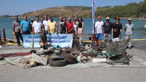 Bodrum'da deniz dibi temizliğinde toplam 664 kilogram atık toplandı
