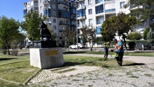 Bornova Belediyesi, parkları özel bakımdan geçiriyor